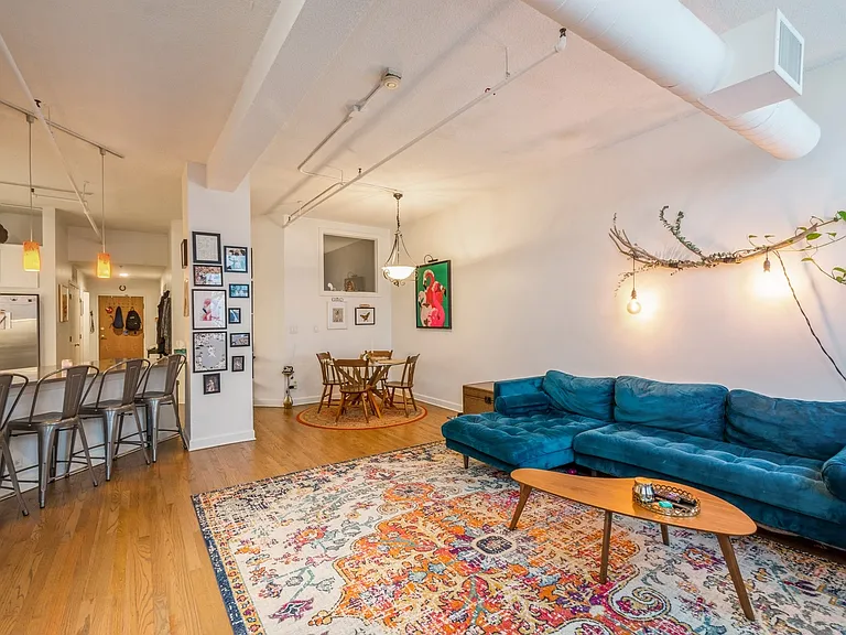 161 W Harrison St #503 — Photo 4