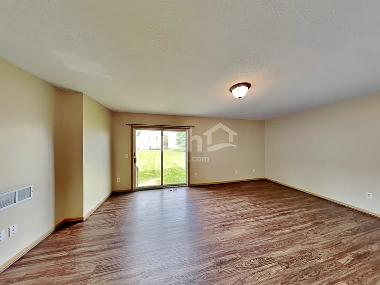 5315 John Browning Dr — Photo 7