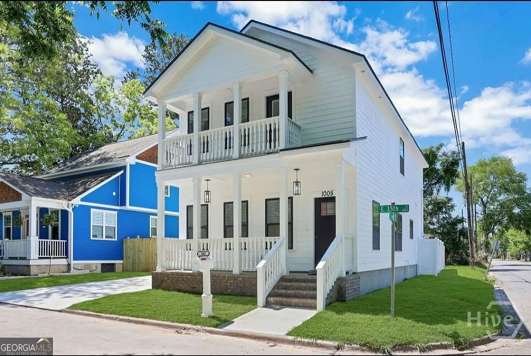 4 bed, 2.5 bath, 1864 sqft, $3,100 — Photo 1