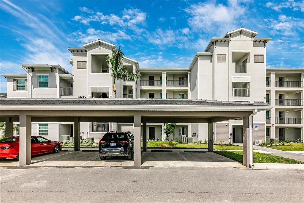 2 bed, 2.0 bath, 1154 sqft, $5,000 — Photo 1