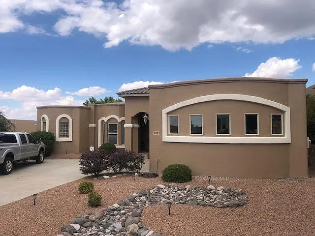 3 bed, 3.5 bath, 3004 sqft, $2,875 — Photo 2