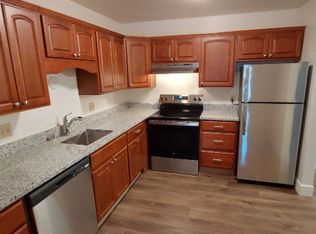 8620 N Port Washington Rd #210, Milwaukee, WI 53217