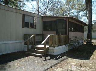 621 Queens Rd, Gainesville, FL 32607