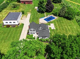 5359 Faussett Rd, Howell, MI 48855