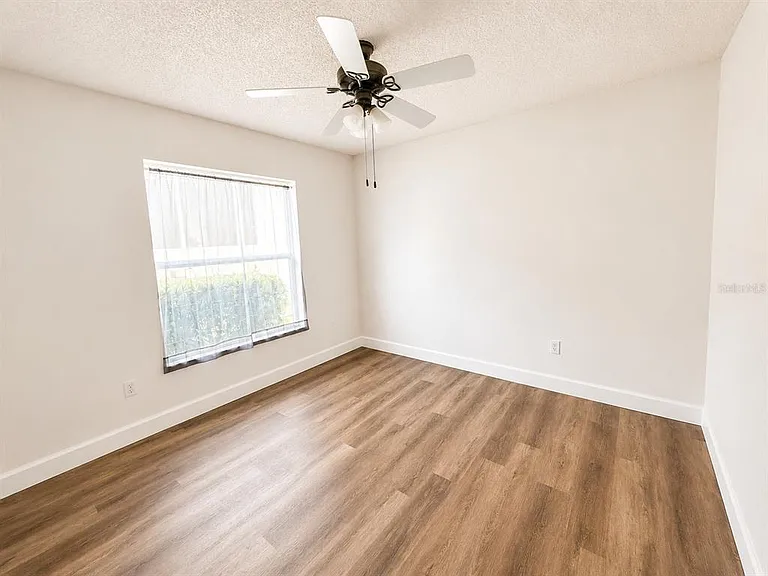 1211 Cabella Cir — Photo 22