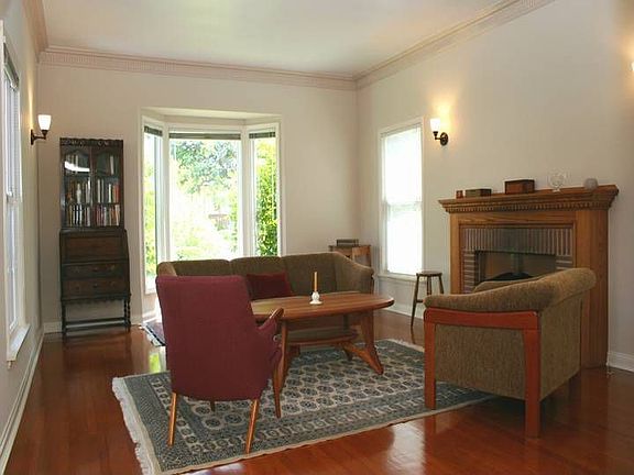 2nd image of 2163 Balsam Ave