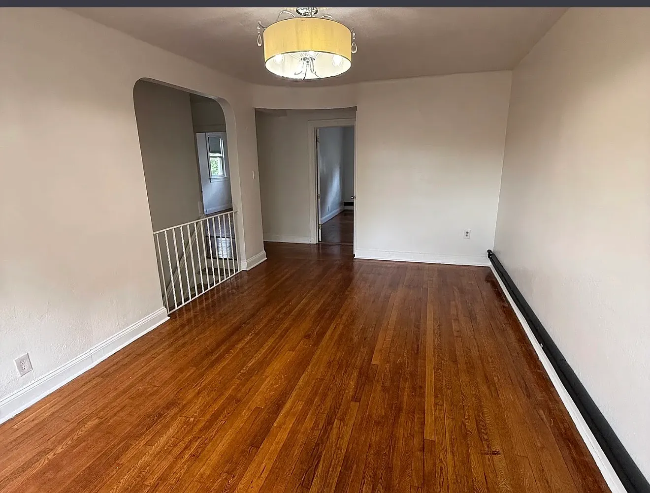 2 bed, 1000 sqft, $2,977 — Photo 2