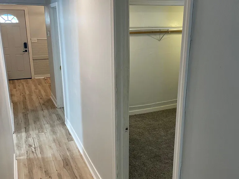 1314 Hoyt Ave — Photo 9