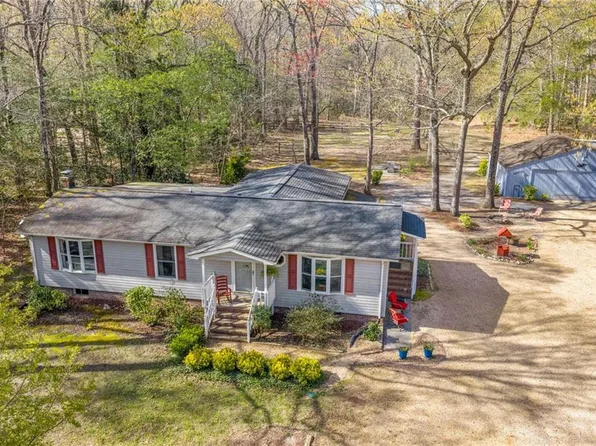 5288 Creekwood Ln, Gloucester, VA 23061