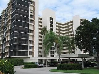 1st image of 11 Bluebill Ave APT 102