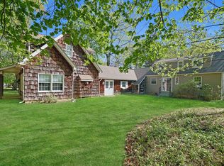 35 Harding St, Pearl River, NY 10965