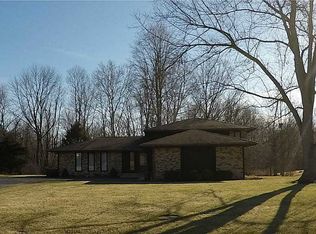 14188 Charm Hill Dr, Sidney, OH 45365