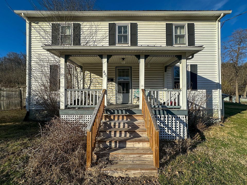 1st image of 821 Orchard St