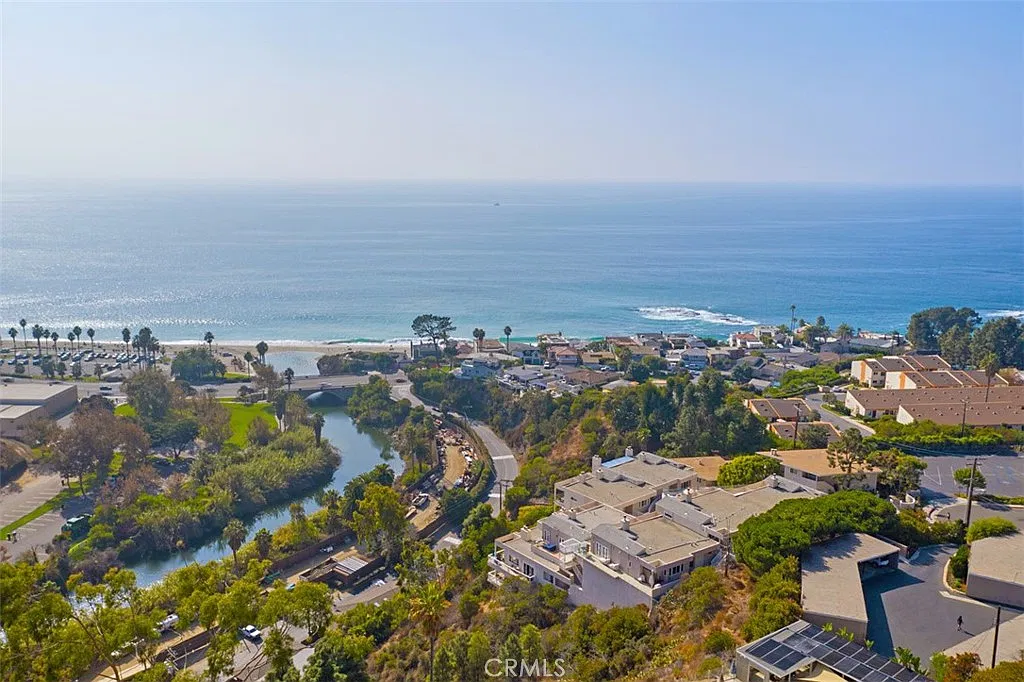 2 bed, 1600 sqft, $8,000 — Photo 1