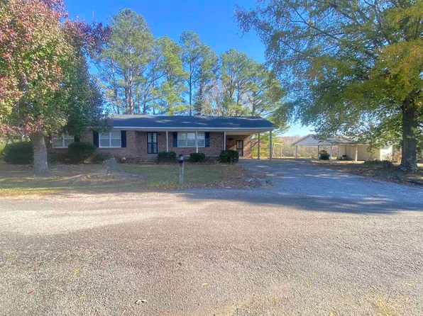 142 Lake Dr, Adamsville, TN 38310