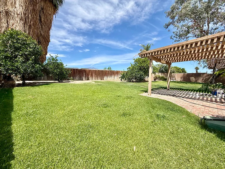74315 Buttonwood Dr — Photo 16