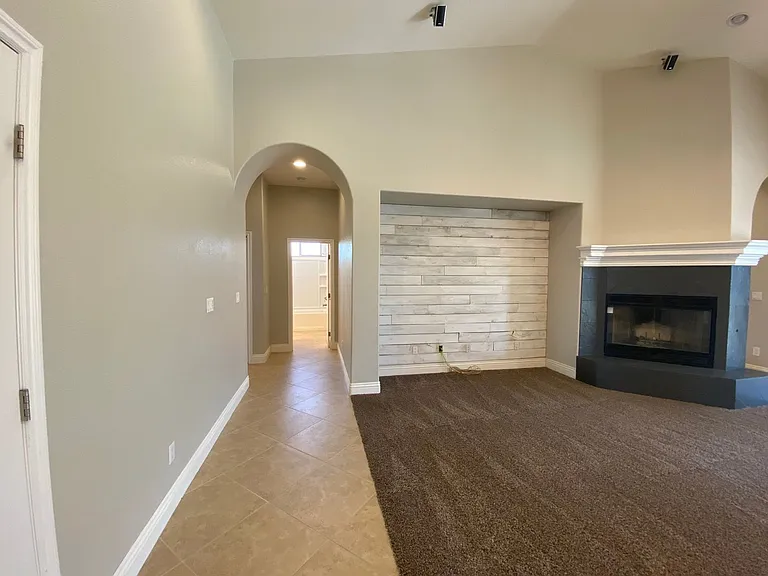 3611 Oakleaf Ave — Photo 29