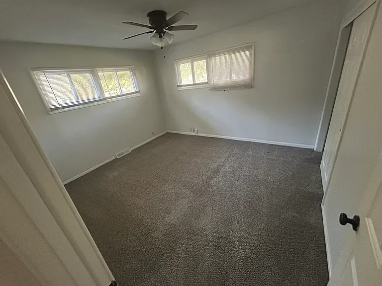 11226 Crystal Ave — Photo 5