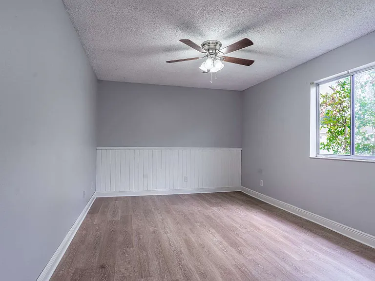 3909 Stonehaven Rd — Photo 15