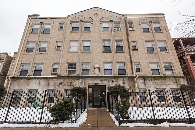 1st image of 4031 N Kenmore Ave APT 302