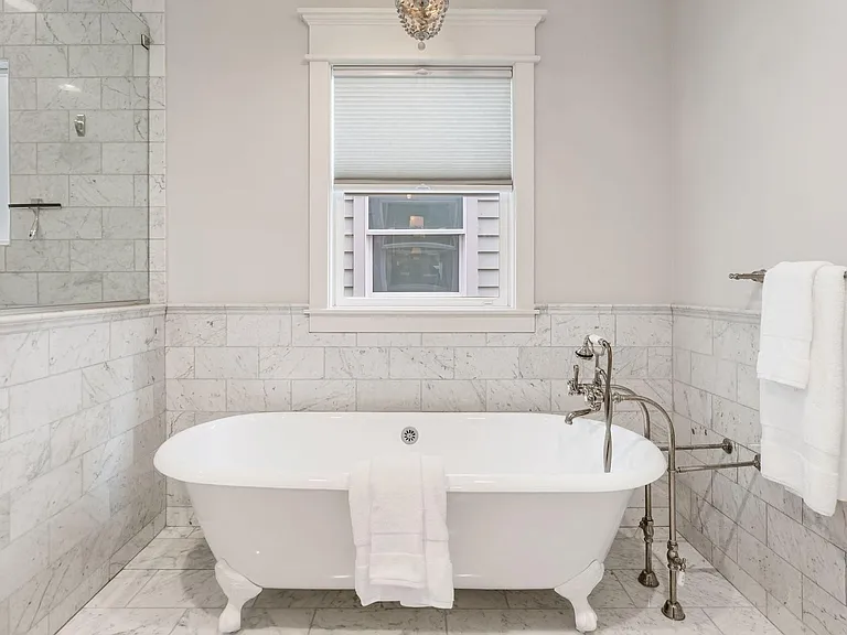403 Columbia St — Photo 19