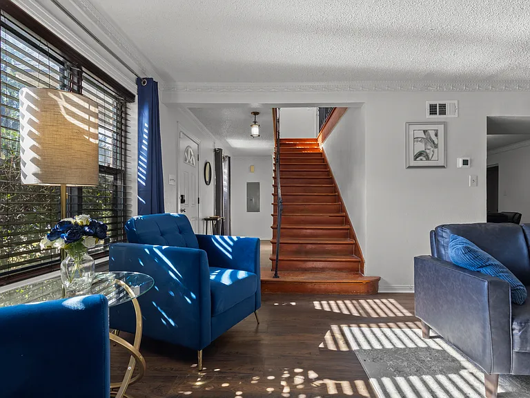 2321 Lawrence St — Photo 26