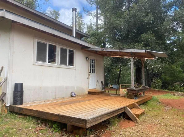 111 Cooper Ranch Rd, Hoopa, CA 95546