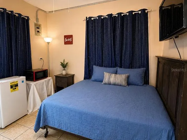 31 Calle Monserrate, Aguas Buenas, PR 00703