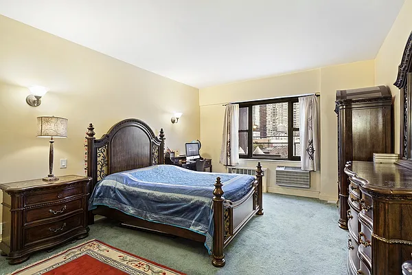 Sold by Nest Seekers International | media 7