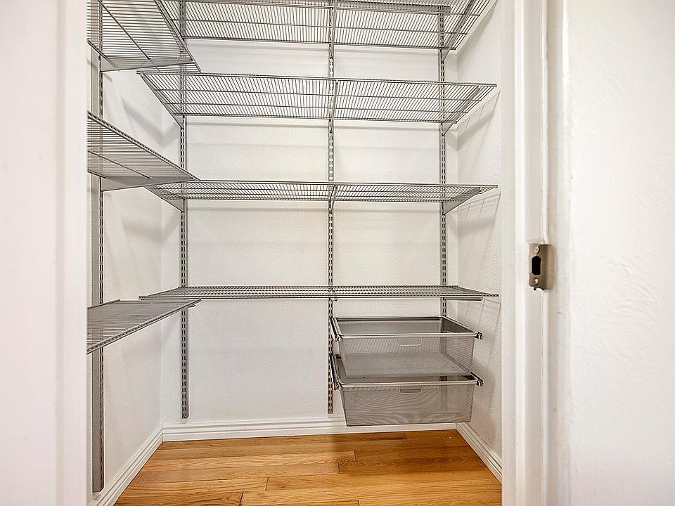 1st image of 1136 N Pearl St APT 5