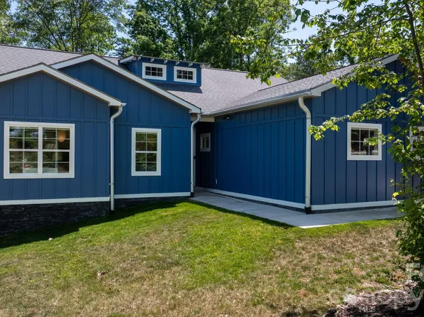 3813 54th Ave NE, Hickory, NC 28601