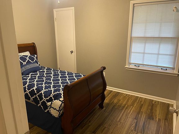 4th image of 710 Sassafras Dr