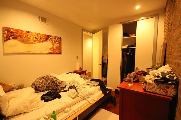 Rented by NAN Enterprise LLC | media 25