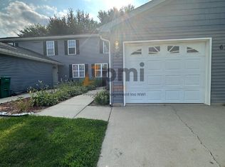 678 Dearborn Rd #C, Valparaiso, IN 46385