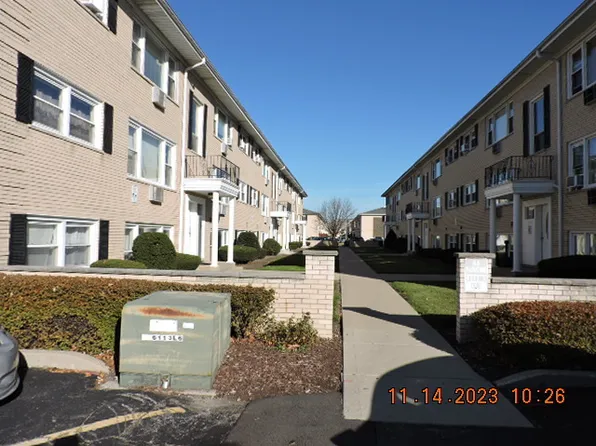4937 N East River Rd Unit 2B, Norridge, IL 60706