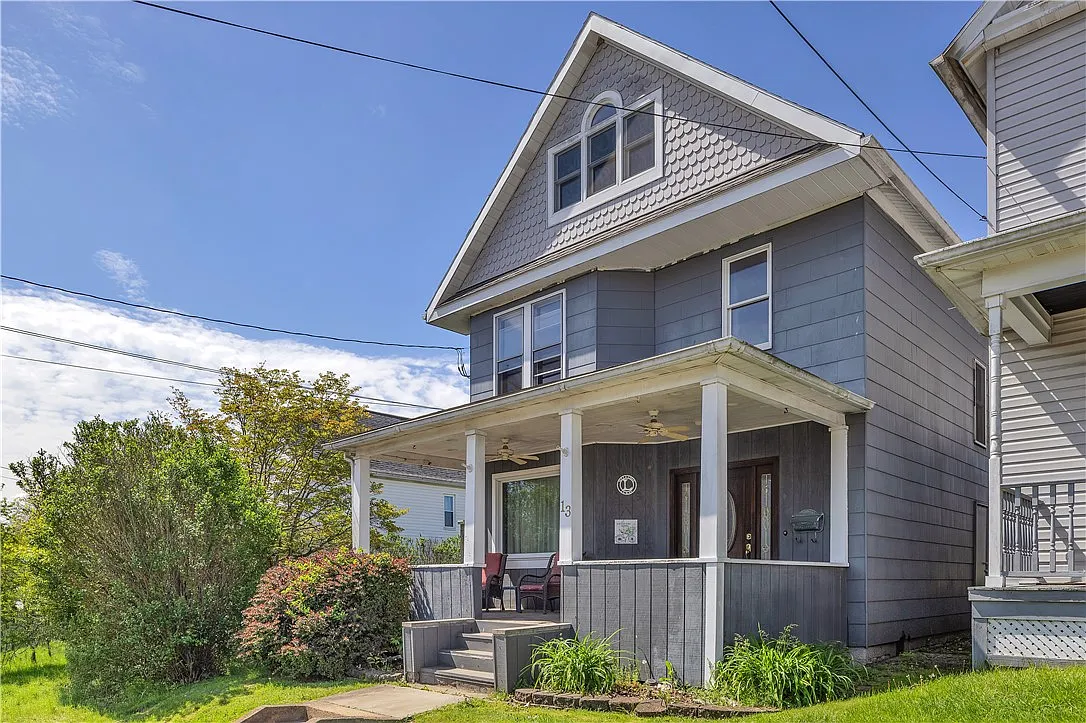 13 Moyer Ave photo 1