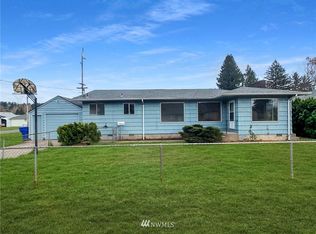 1124 N 1st Ave, Kelso, WA 98626