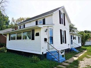 211 E 8th St, Gibson City, IL 60936