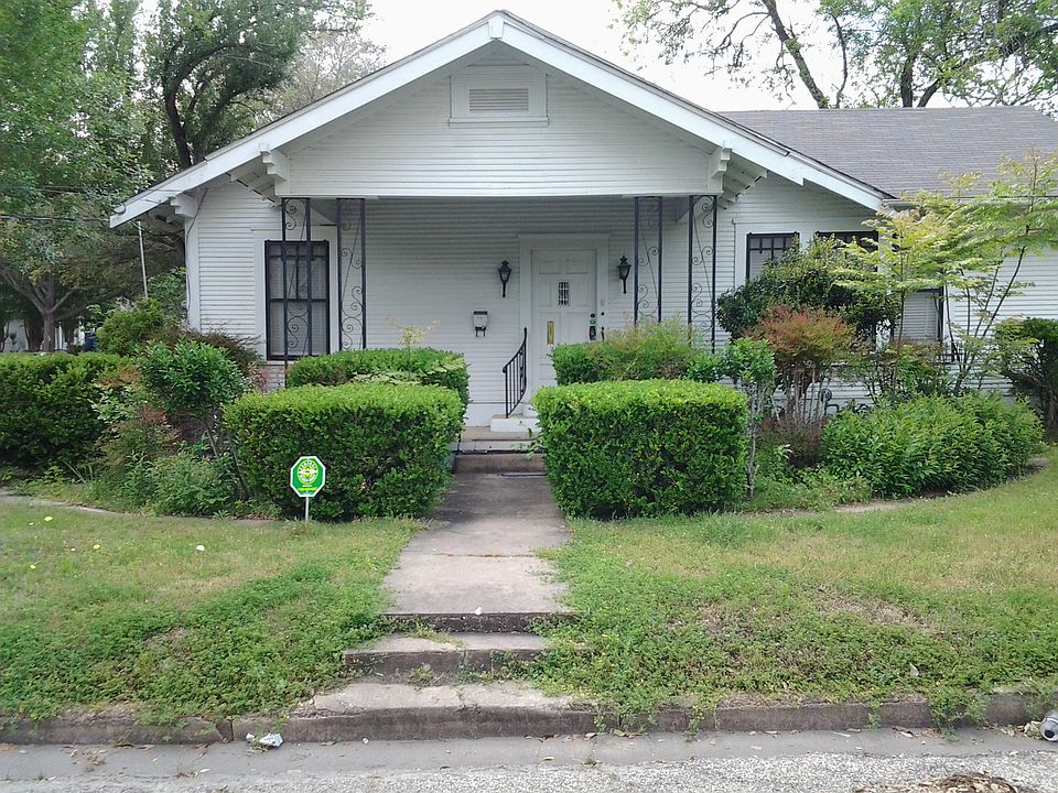 2nd image of 203 Smith St