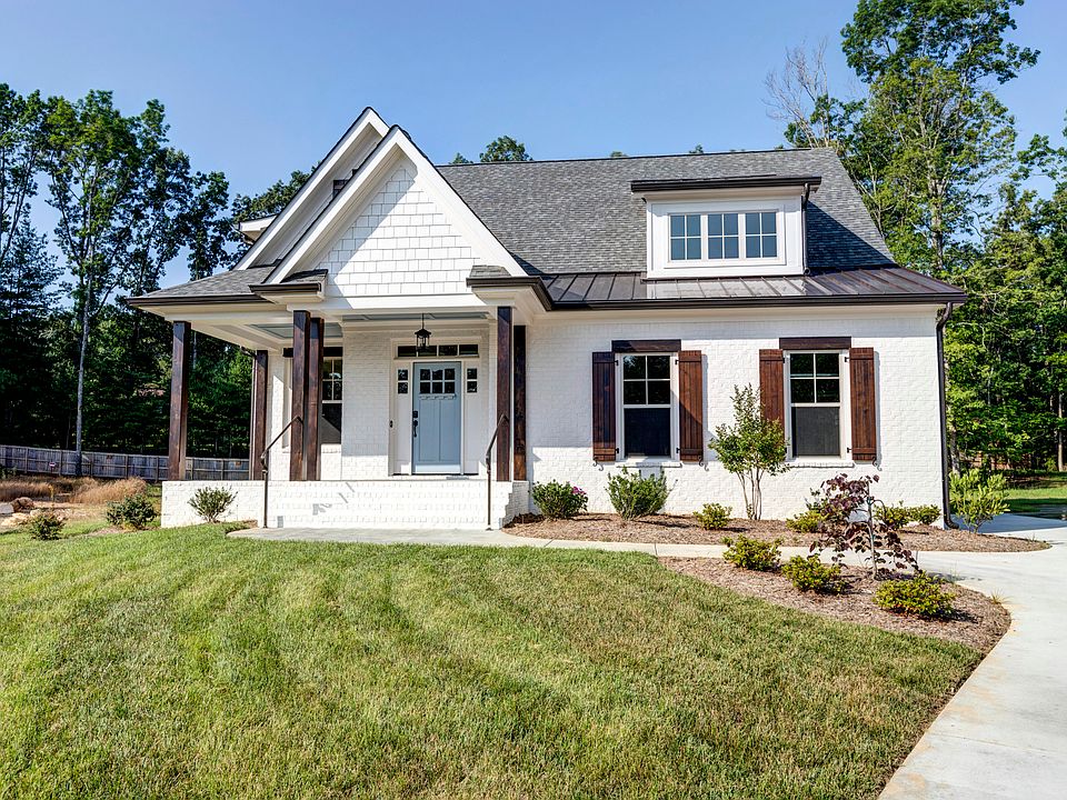 1st image of 8204 Briarfield Ln