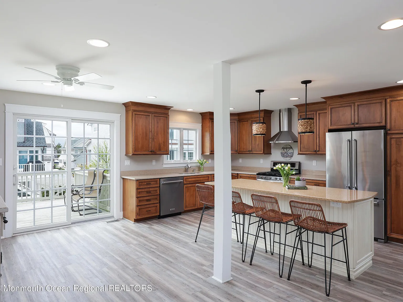 6 bed, 2.5 bath, 3070 sqft, $18,000 — Photo 4