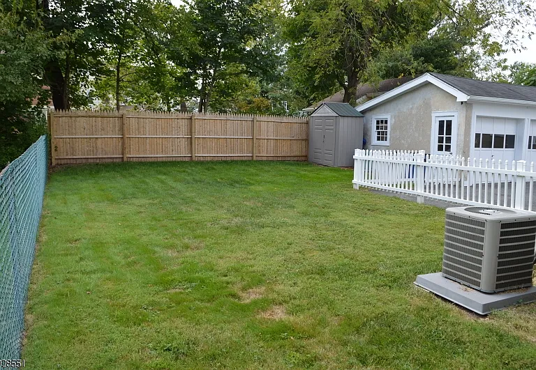 628 Central Ave — Photo 19