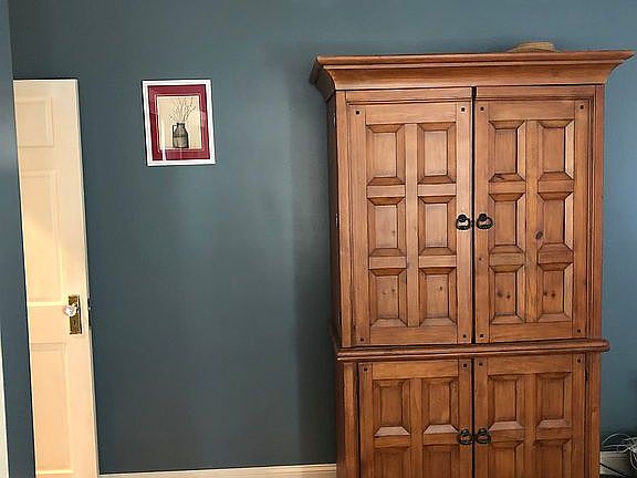 bedroom 1 upstairsmain floor