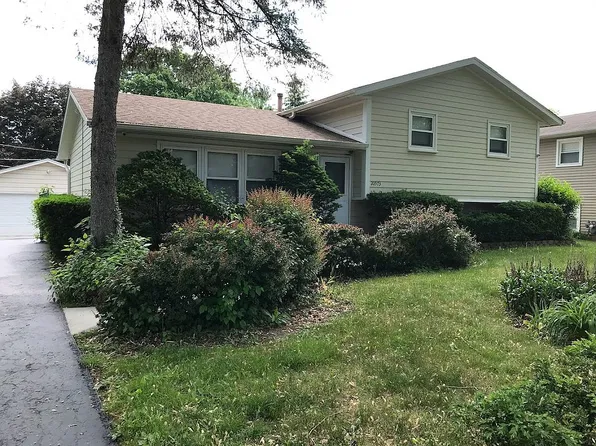20573 N Margaret Ave, Prairie View, IL 60069