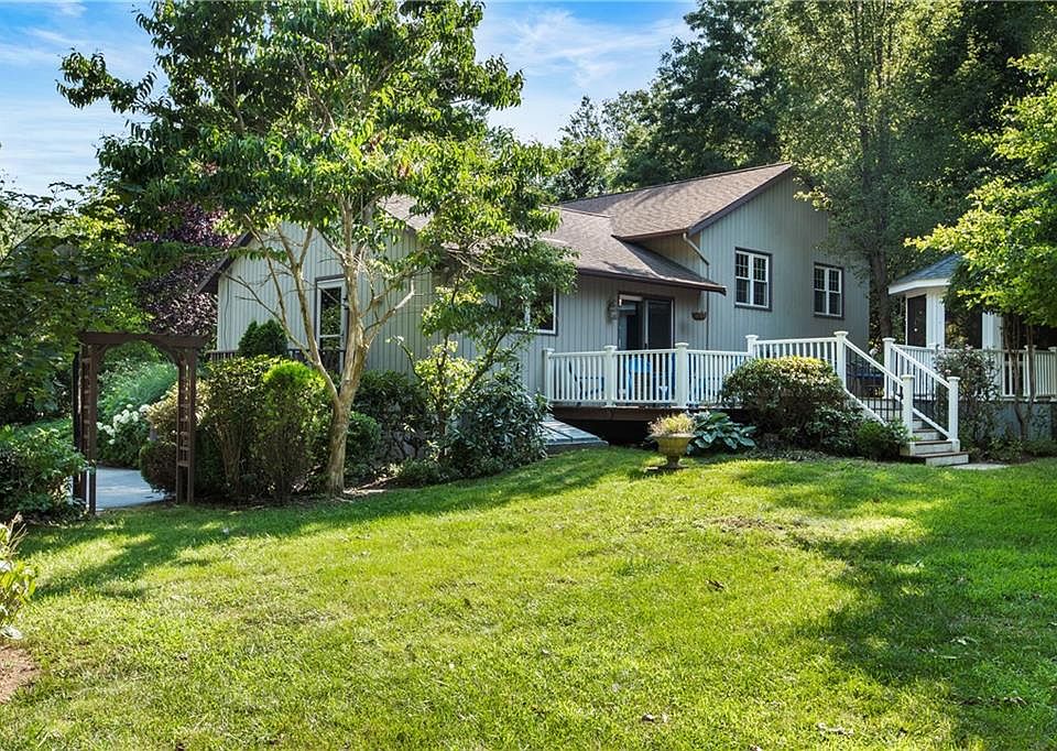 128 Captains Cir, Tiverton, RI 02878 Zillow
