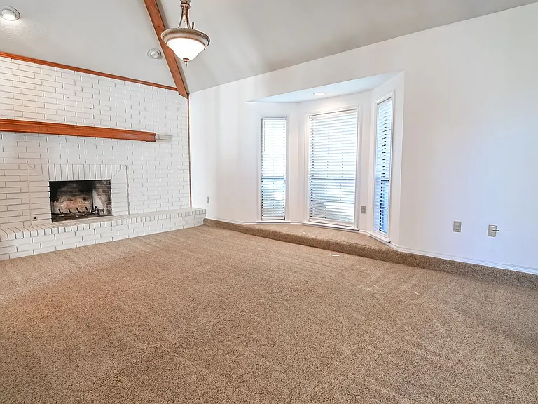2603 Caldera Dr — Photo 4