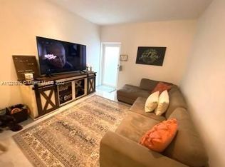 9319 SW 170th St #2, Miami, FL 33157
