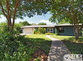 607 Larkwood Dr, San Antonio, TX 78209