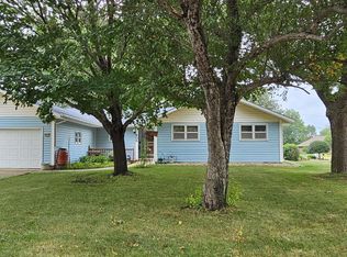 805 7th Ave SE, Pipestone, MN 56164