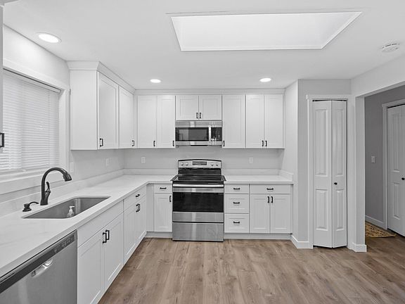 5th image of 29712 33rd Ave S